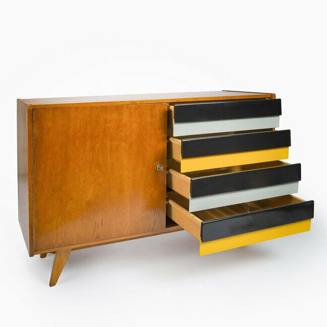 Jiri Jiroutek, Cabinet U 458, 1960s, Modernist photo vinterior