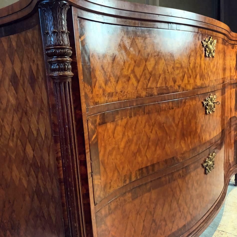 A Late 19th Century Serpentine Satinwood Commode photo vintage