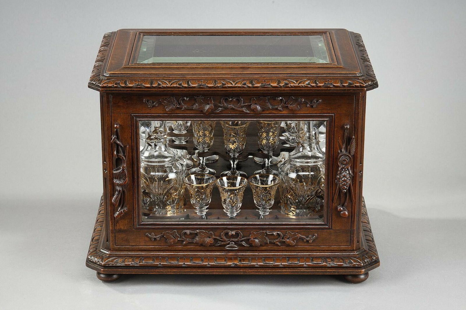 Liqueur Cellar In Carved Wood "Black Forest" And Crystal, Late 19th Century photo Home Decor