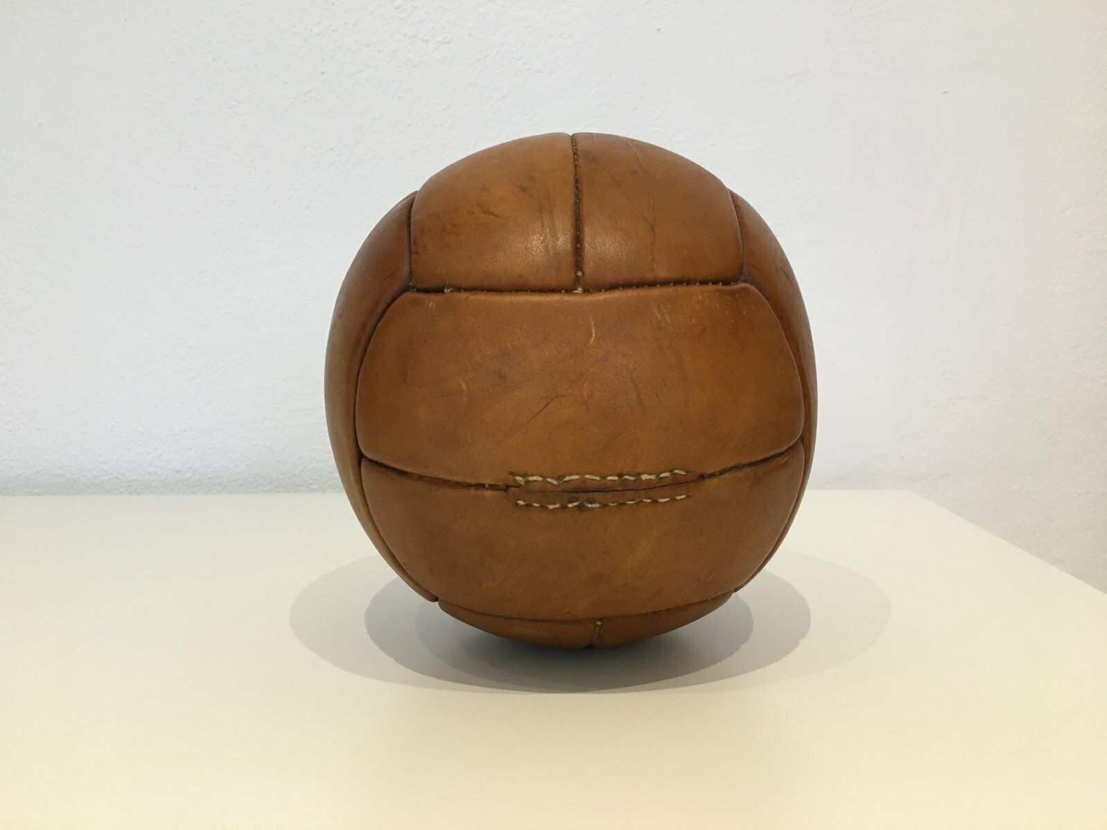 Vintage Leather 1kg Medicine Ball photo vinterior
