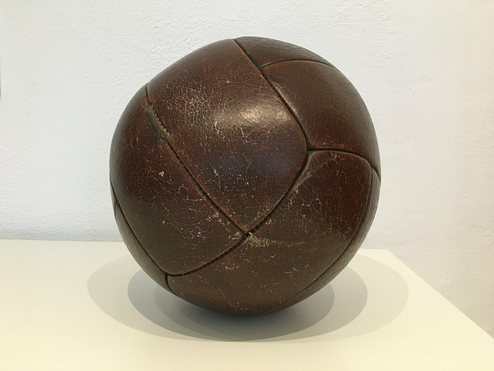 Vintage 4kg Leather Medicine Ball, 1930s photo 435.0
