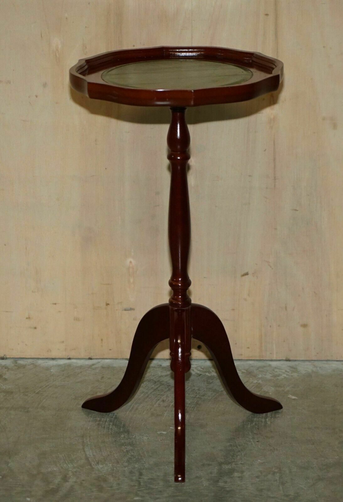 Large Vintage Beech Pie Crust Edge Green Leather Tripod Side End Lamp Wine Table photo for sale