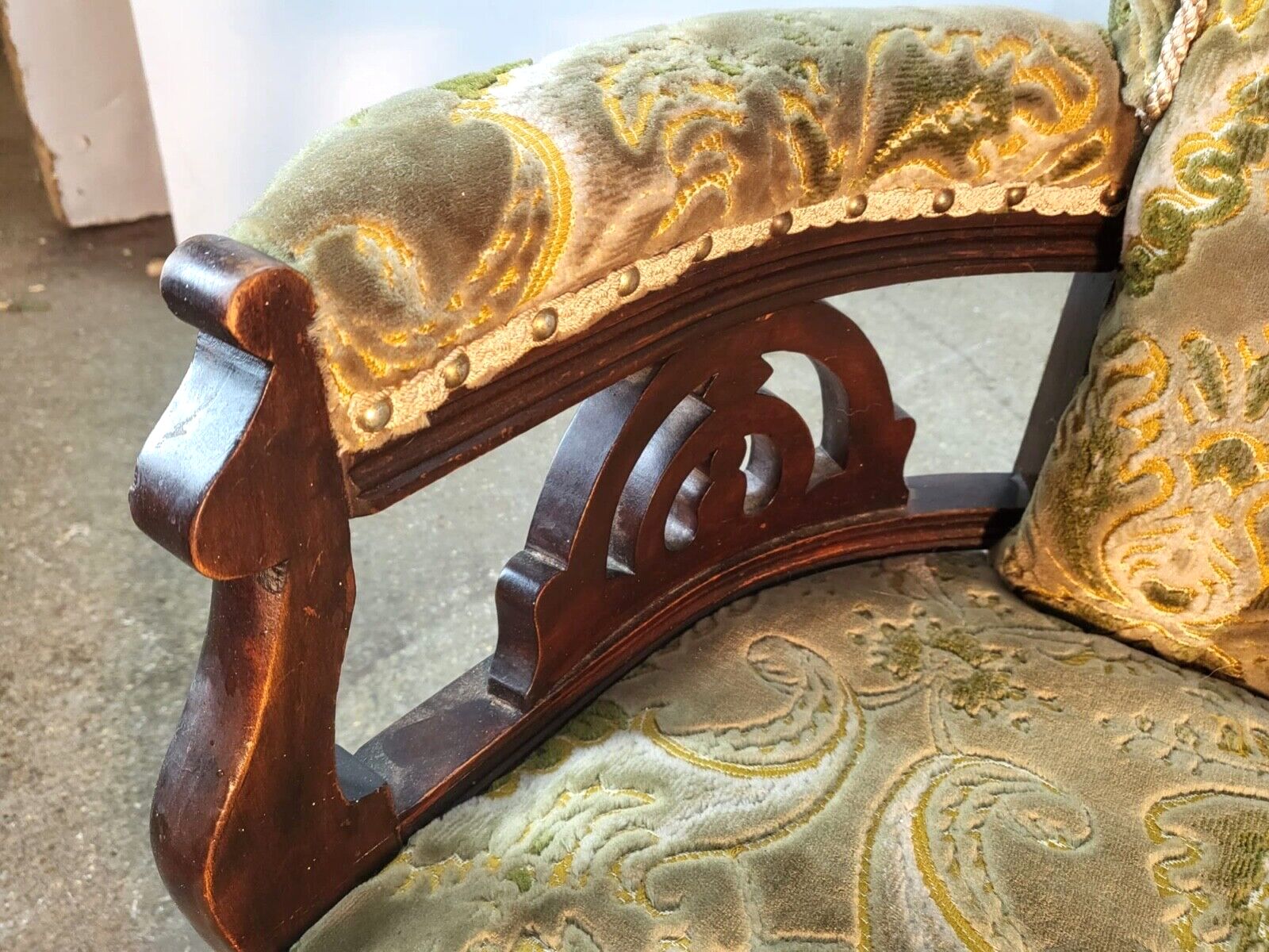 Antique Victorian Open Wood Frame Armchair Curved Back Green Floral Cabriole Leg photo vinterior