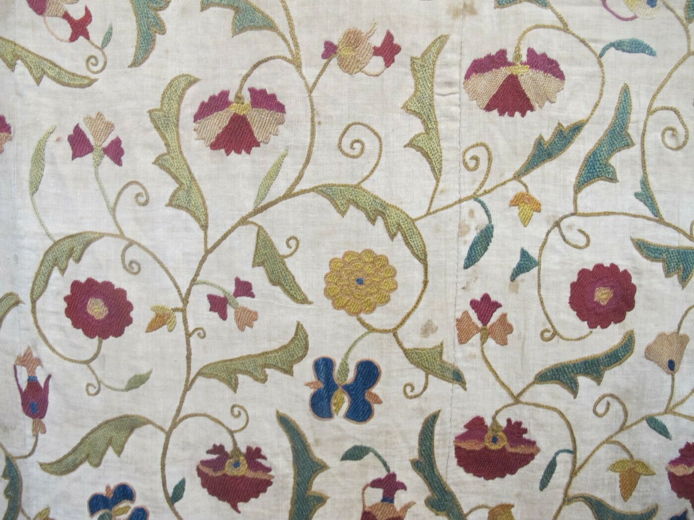 Lovely Silk Embroidered Suzani, 2.70m X 1.54m photo buy