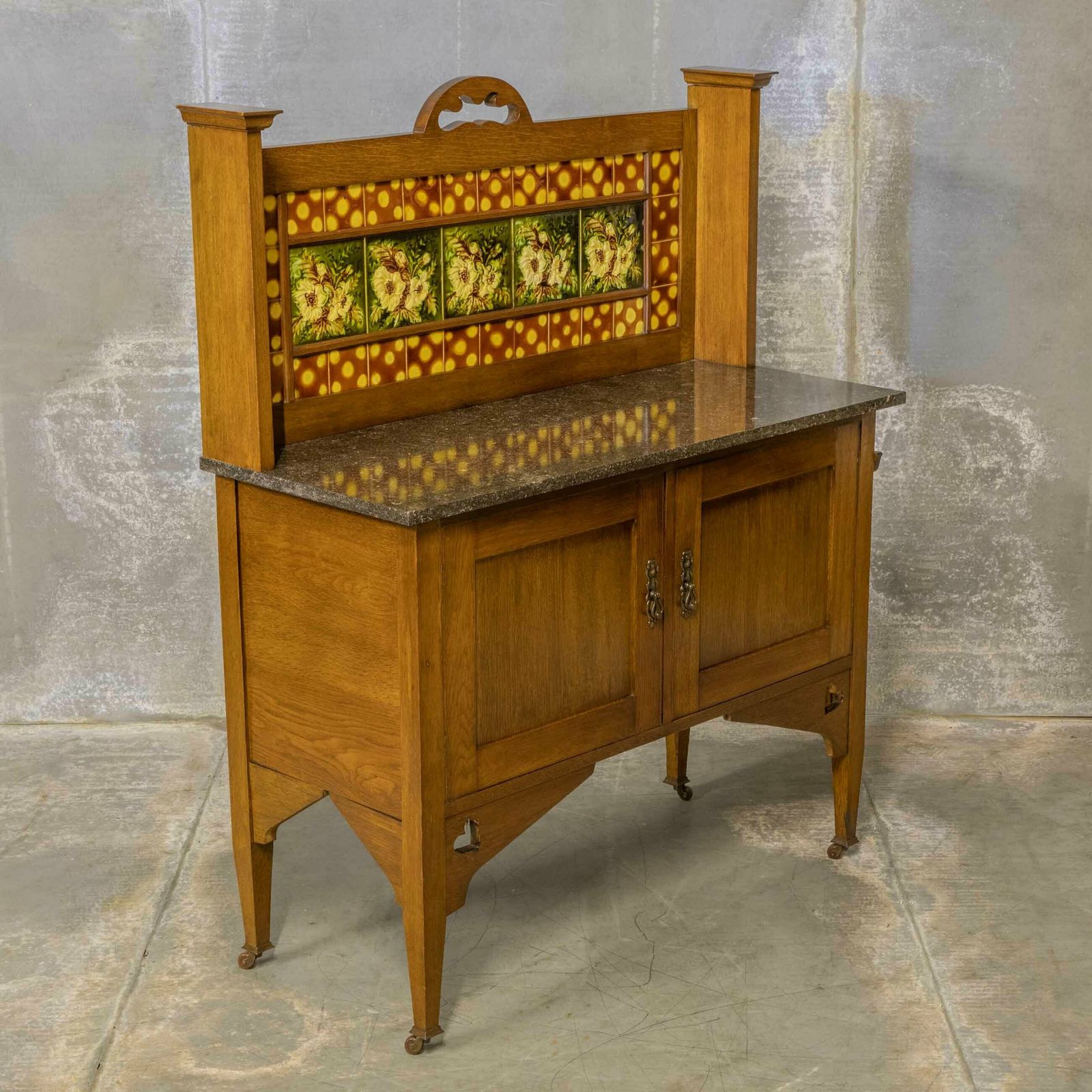 Art And Crafts Oak Washstand photo vintage