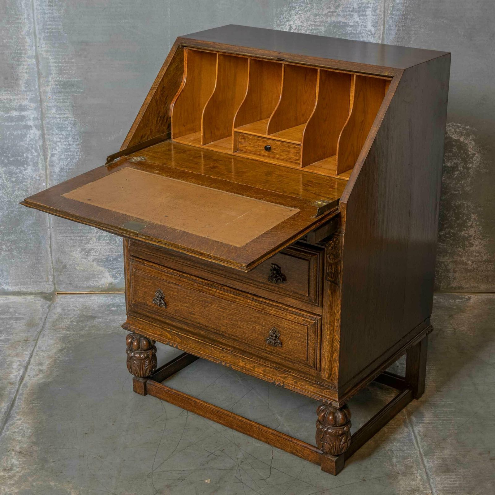 Furniture Early 20th Century Oak Writing Bureau photo