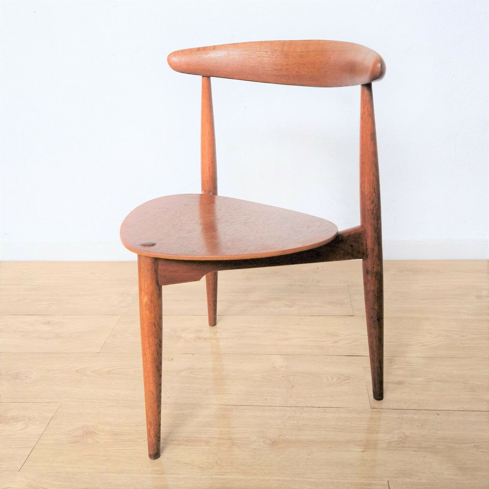 Mid Century Heart Chair By Hans Jorgen Wegner For Fritz Hansen