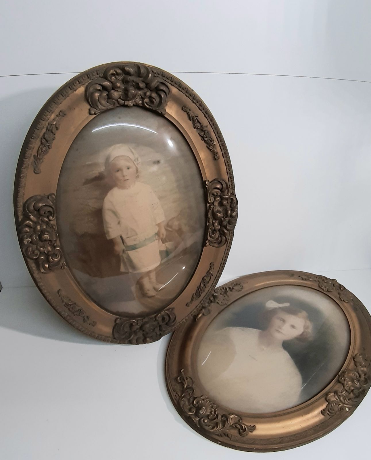 2 X Gold Gilt Bubble Glass Victorian Pictures And Frames photo furniture