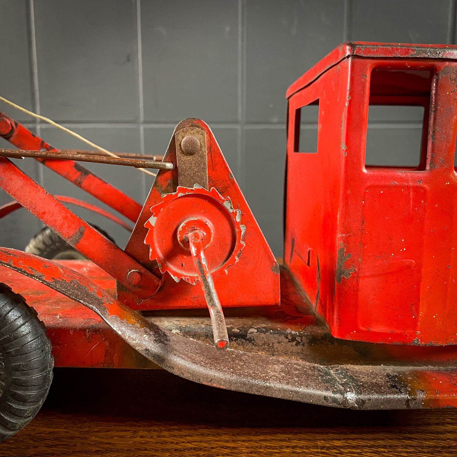 Tri Ang Tow Truck   1930s   England photo vinterior