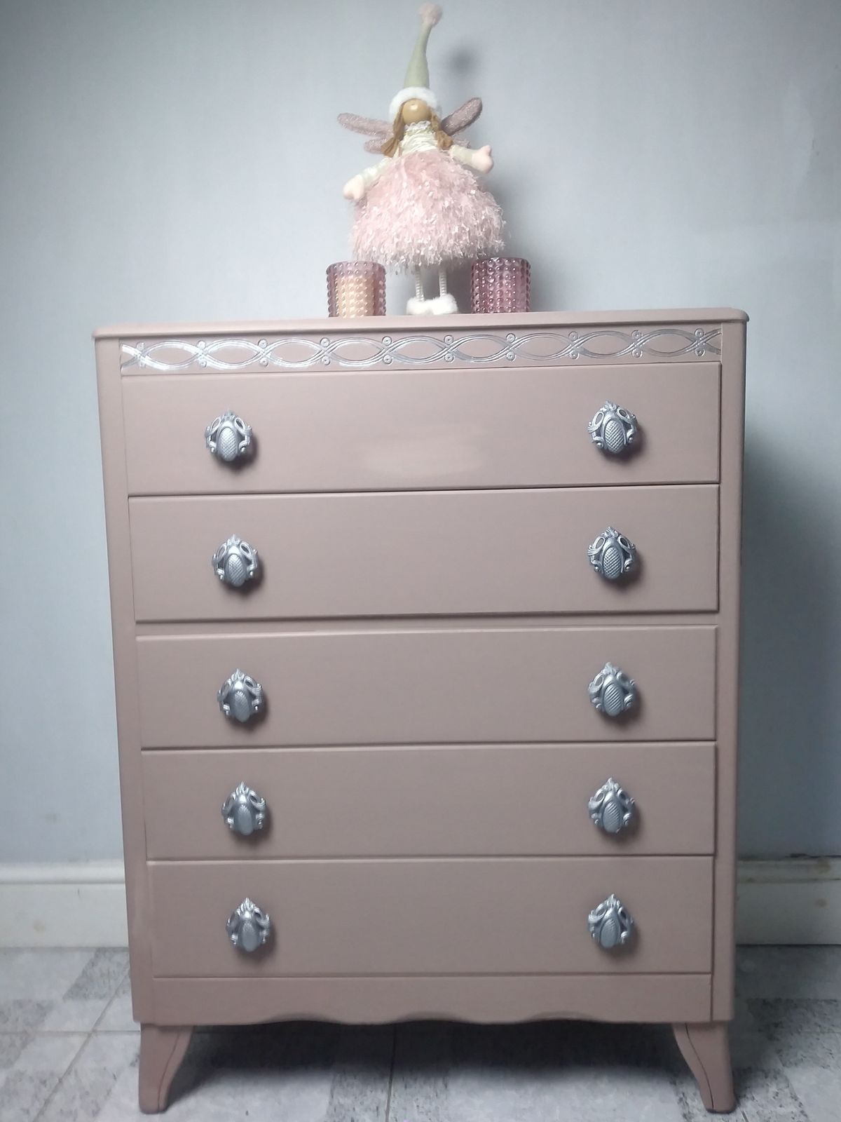 Stunning Harris Lebus Five Drawer Chest Hand Painted In Damask Original Handles And Carved Detail Finished In Silver photo for sale