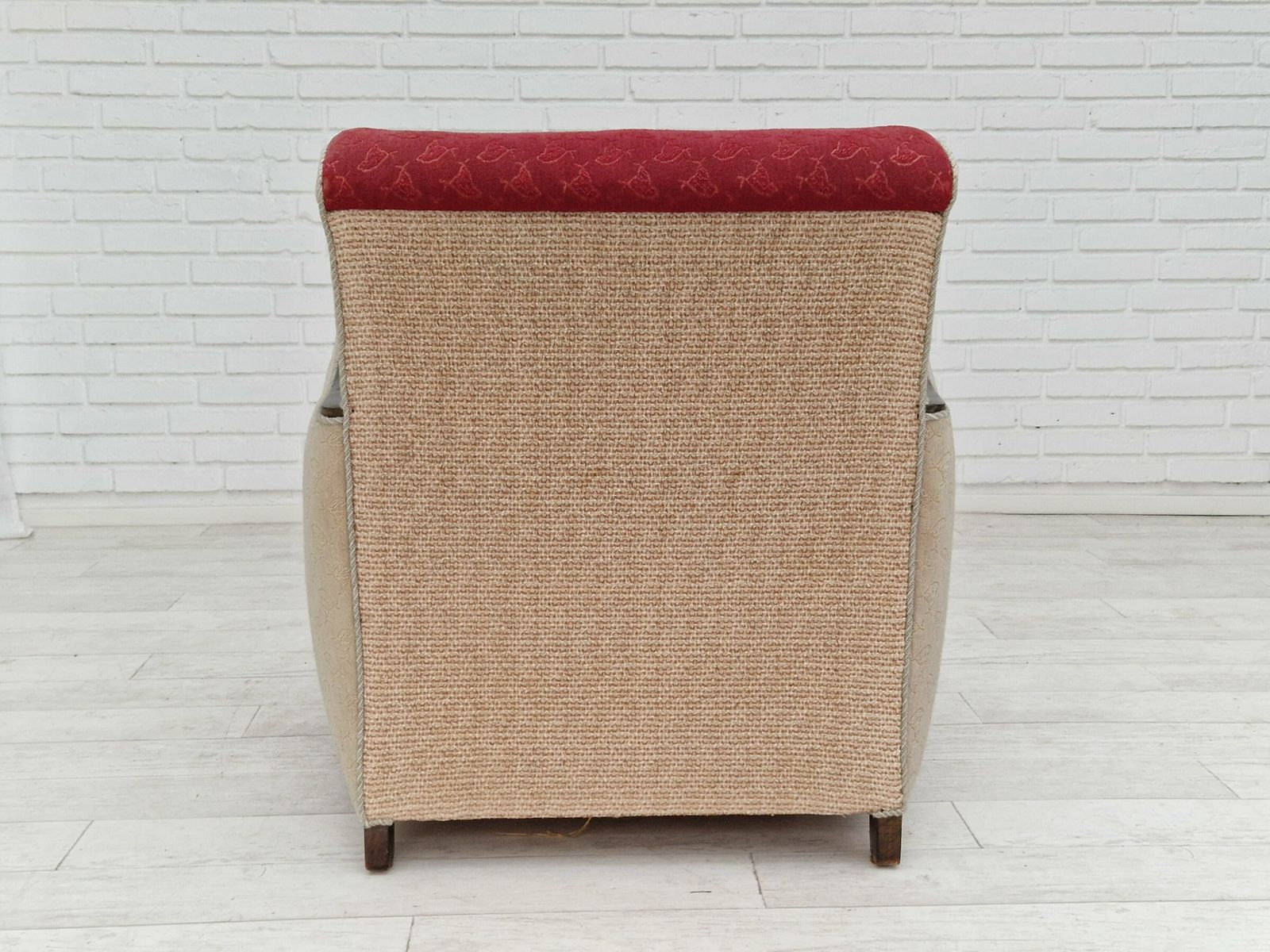 photo vintage 1950s, Scandinavian Art Deco Chairs, Original Condition.