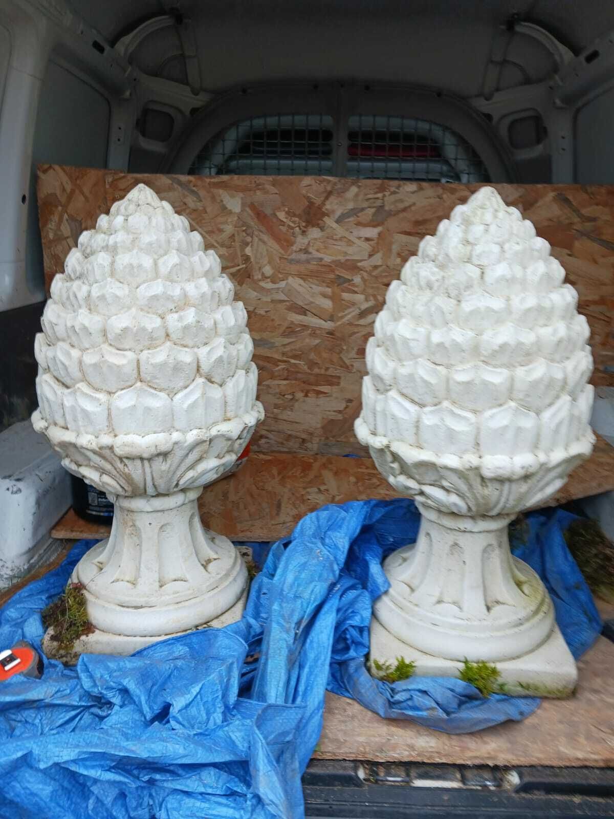 804.76 Pair Of Pine Cones In Reconstituted Stone photo