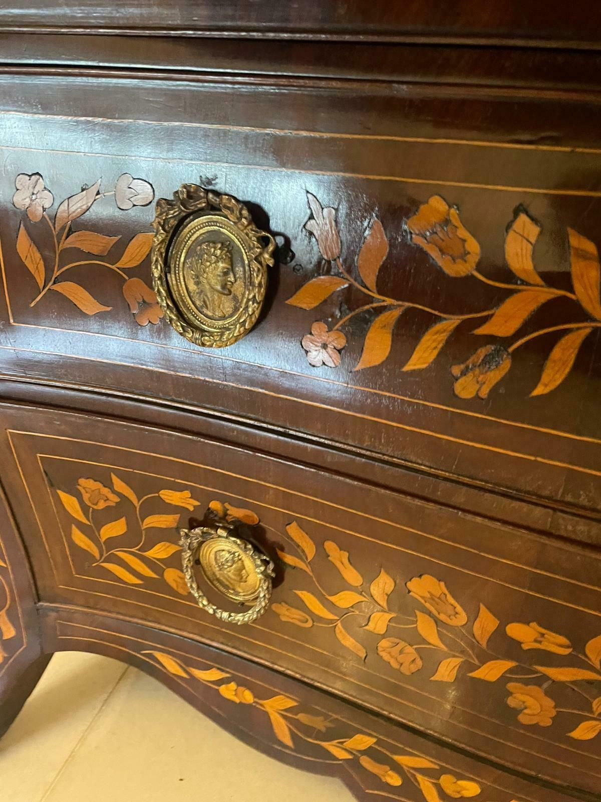 Antique 18th Century Quality Mahogany Floral Marquetry Inlaid Cylinder Bureau photo Furniture