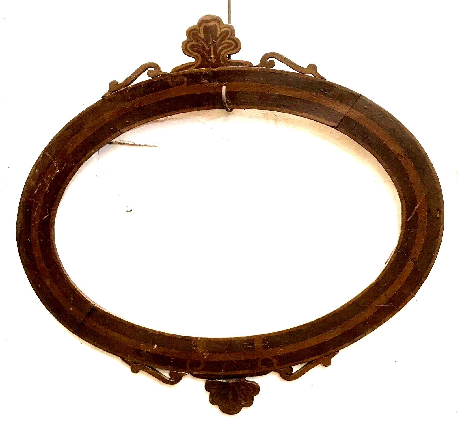 Suite Of Twelve Oval Frames In 20th Century Patinated Fir photo 1360.97963775