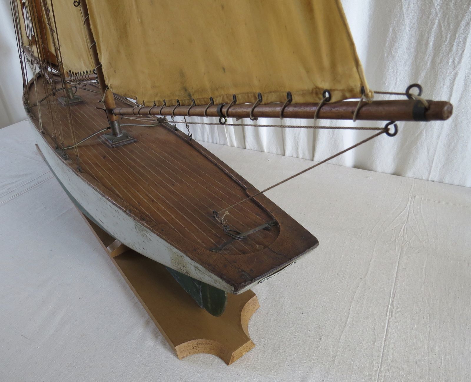 Model Pond Yacht / Pilot Cutter Sailing Yacht, Late 19th Century. photo 2250.0