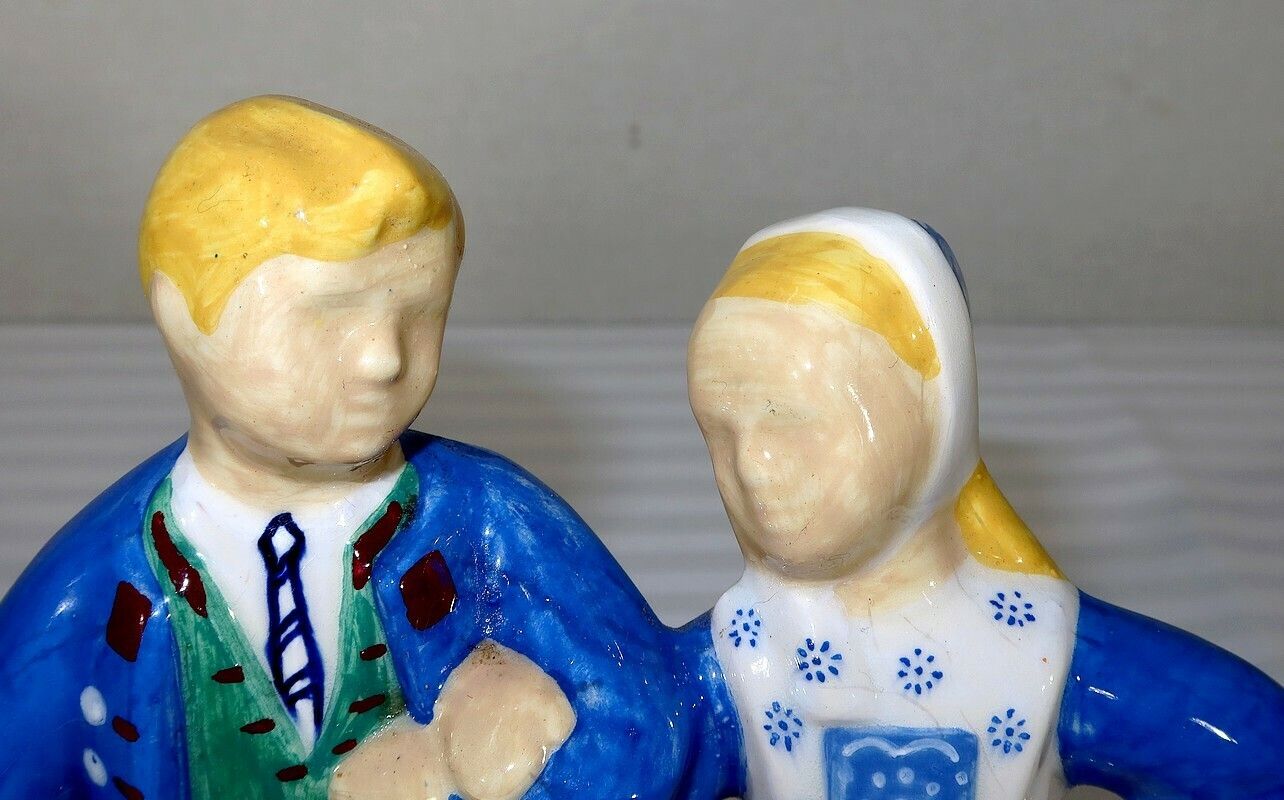“Couple Of Young Dancers” Earthenware, By R. Micheau Vernez, Manufacture Henriot Quimper – Mid 20th Century photo 1174.2