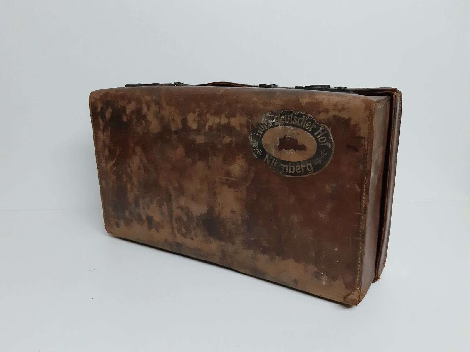 Vintage Brown Leather Travel Case photo for sale