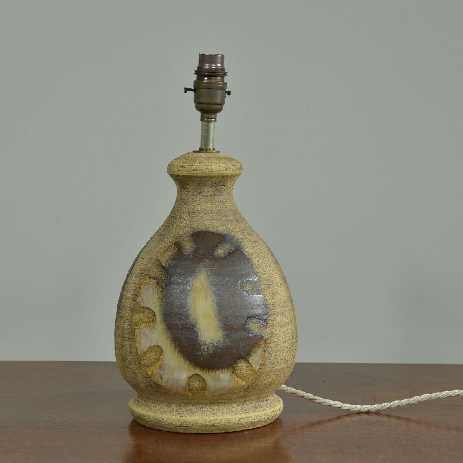 Medium Iden Pottery Lamp, 1970s photo Lighting