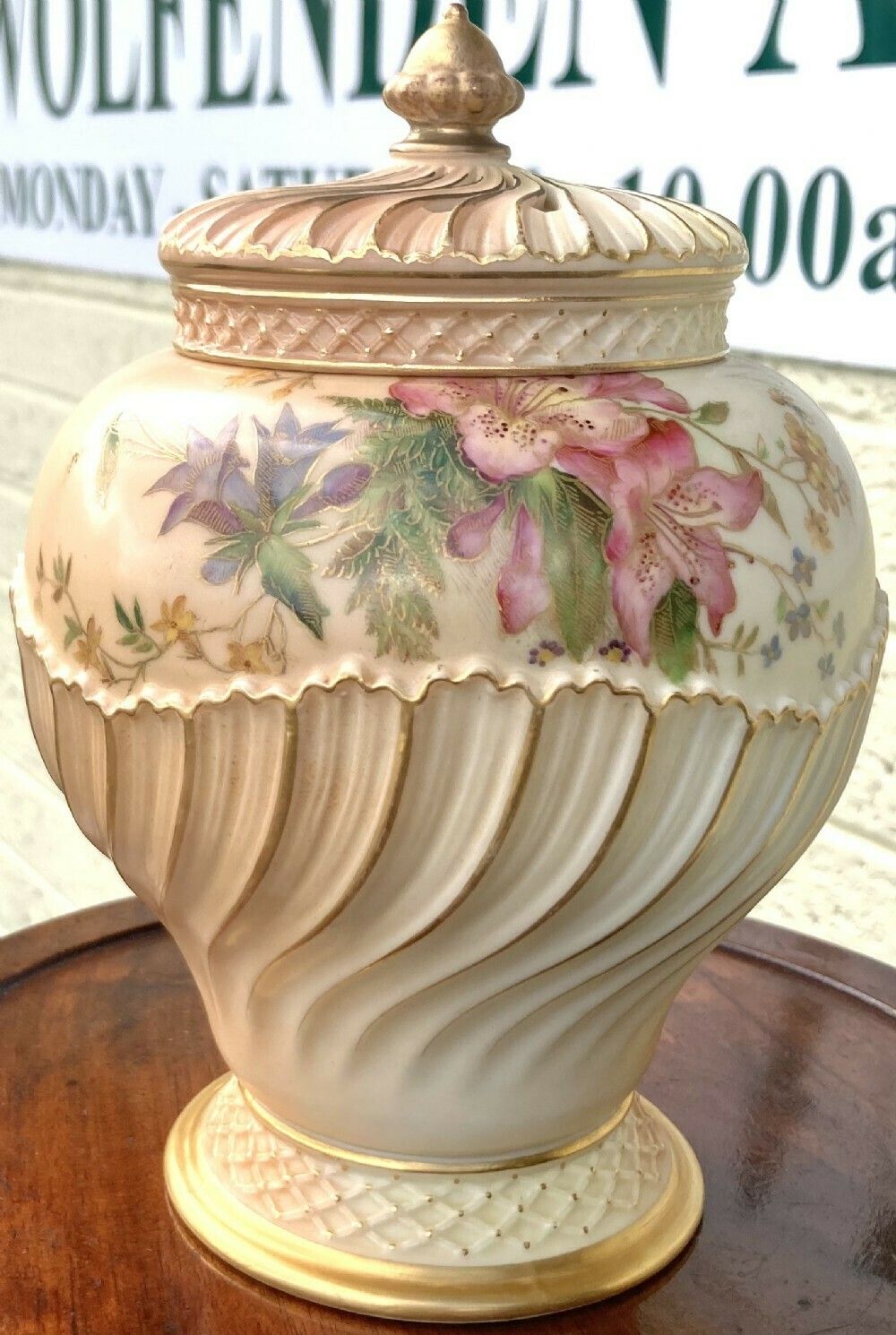 Antique Royal Worcester Blush Ivory Pot Pourri Vase And Cover photo 675.0