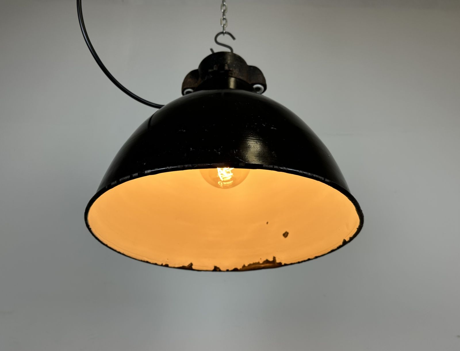Bauhaus Black Enamel Factory Pendant Lamp, 1930s photo vintage