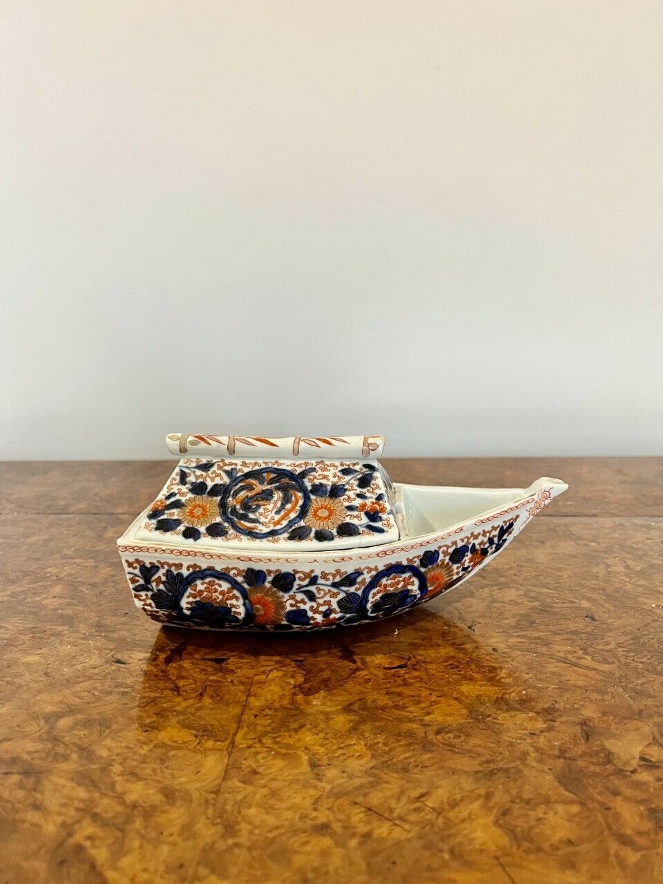 Unusual Antique Japanese Imari Quality Boat Shaped Dish