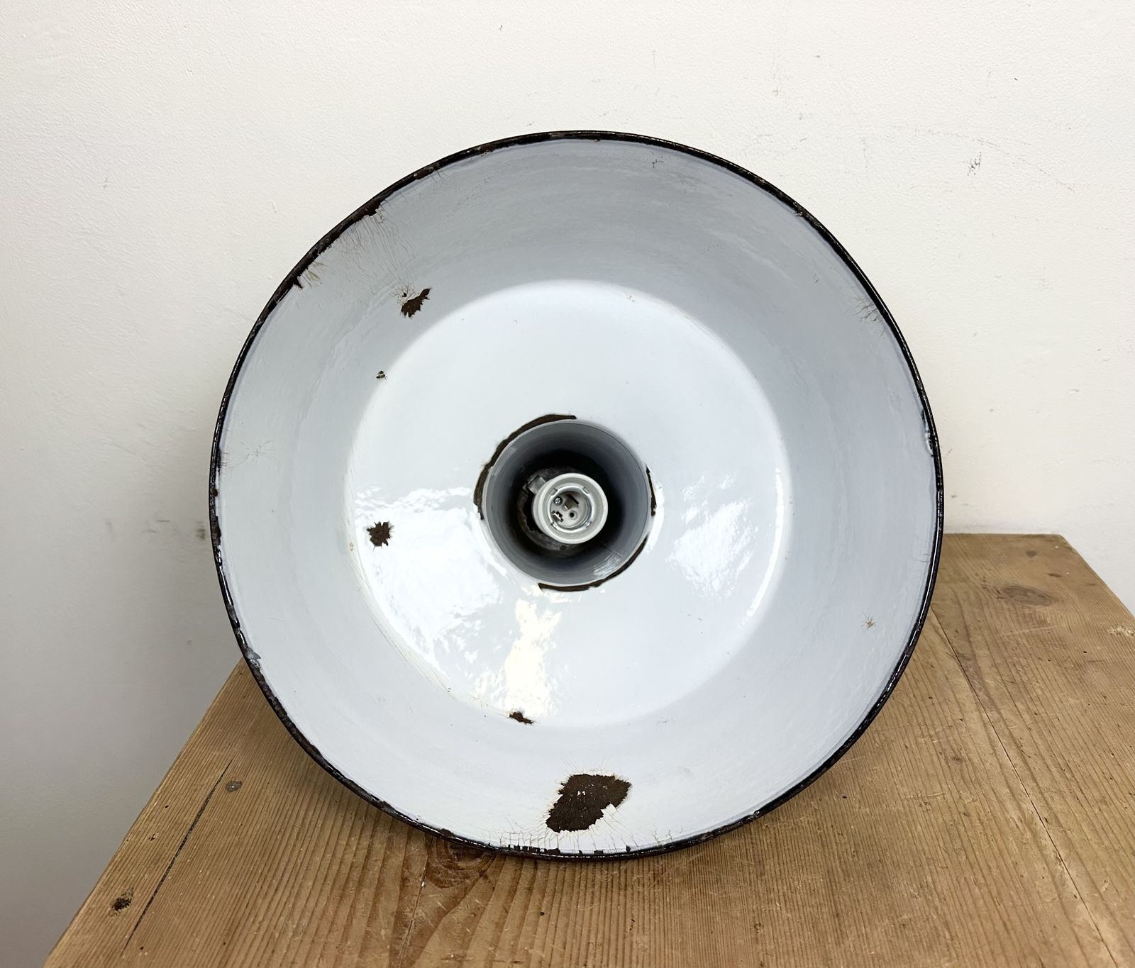Industrial Black Enamel Factory Lamp With Cast Iron Top, 1960s photo vintage