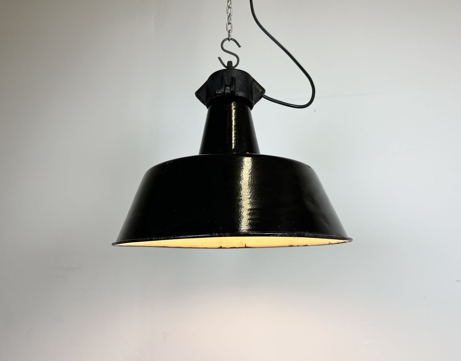 photo furniture Industrial Black Enamel Factory Lamp With Cast Iron Top, 1960s