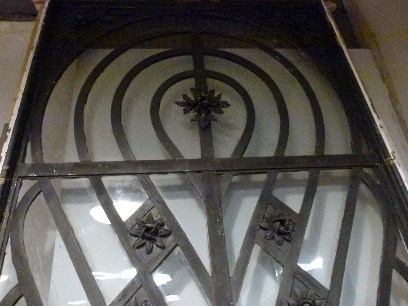 Double Front Door In Art Nouveau Style. photo 12953.0