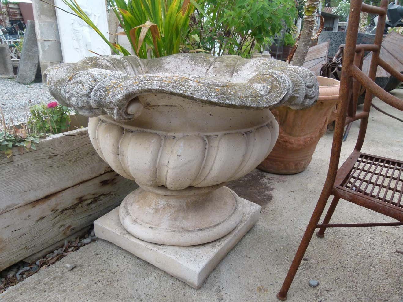 Mid 20th Century Reconstituted Stone Urn In Classical Greek Style photo 1076.0