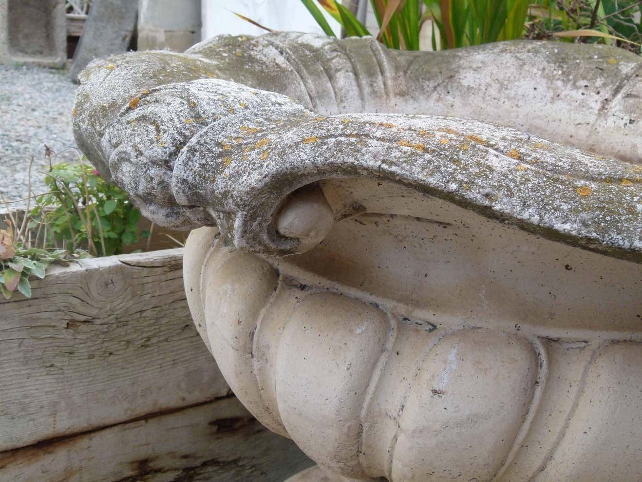 Mid 20th Century Reconstituted Stone Urn In Classical Greek Style photo vinterior