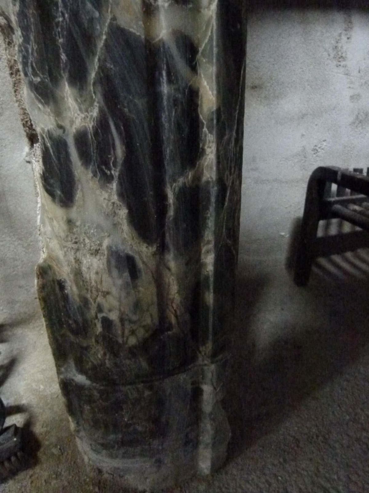 French Louis XV Style Marble Fire Place Mantel photo vinterior