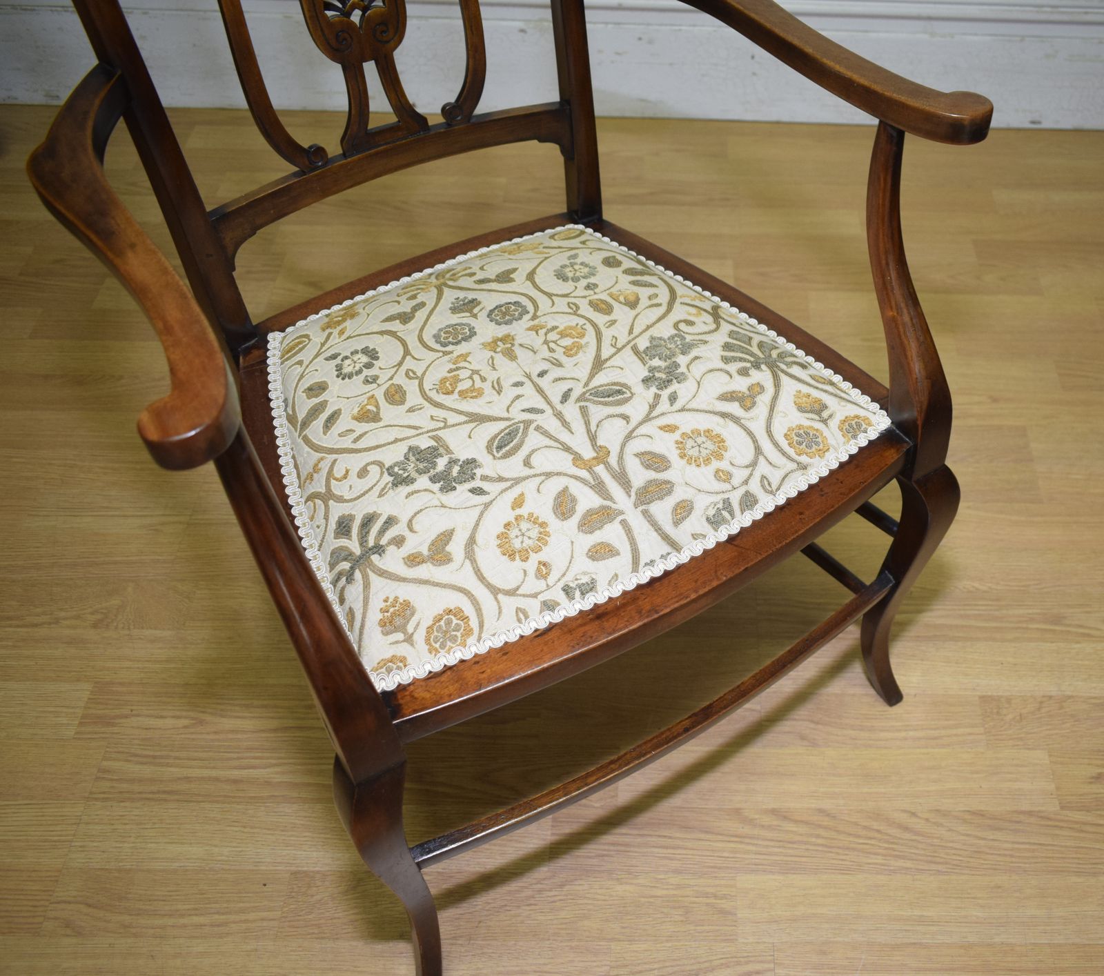 photo buy Edwardian Armchair, 1900s, Mahogany