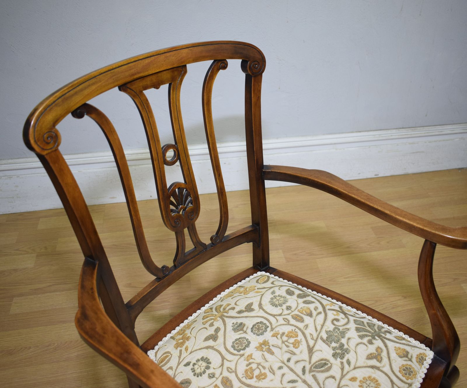 photo vintage Edwardian Armchair, 1900s, Mahogany
