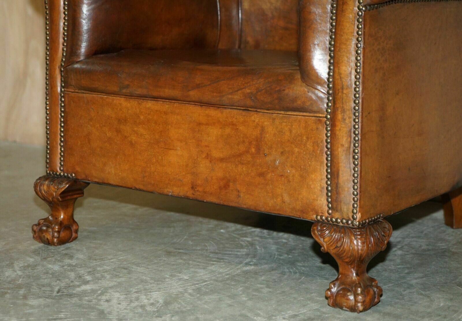 Antique Circa 1880 Hand Carved Claw & Ball Feet Brown Leather Club Tub Armchair photo vinterior