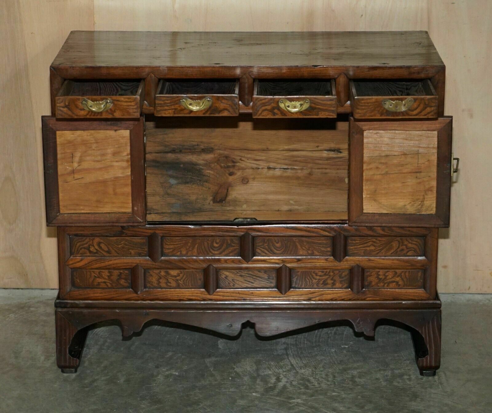 photo vinterior Pair Of Vintage Circa 1950's Asian Korean Scholars Side Table Chests Inc Drawers