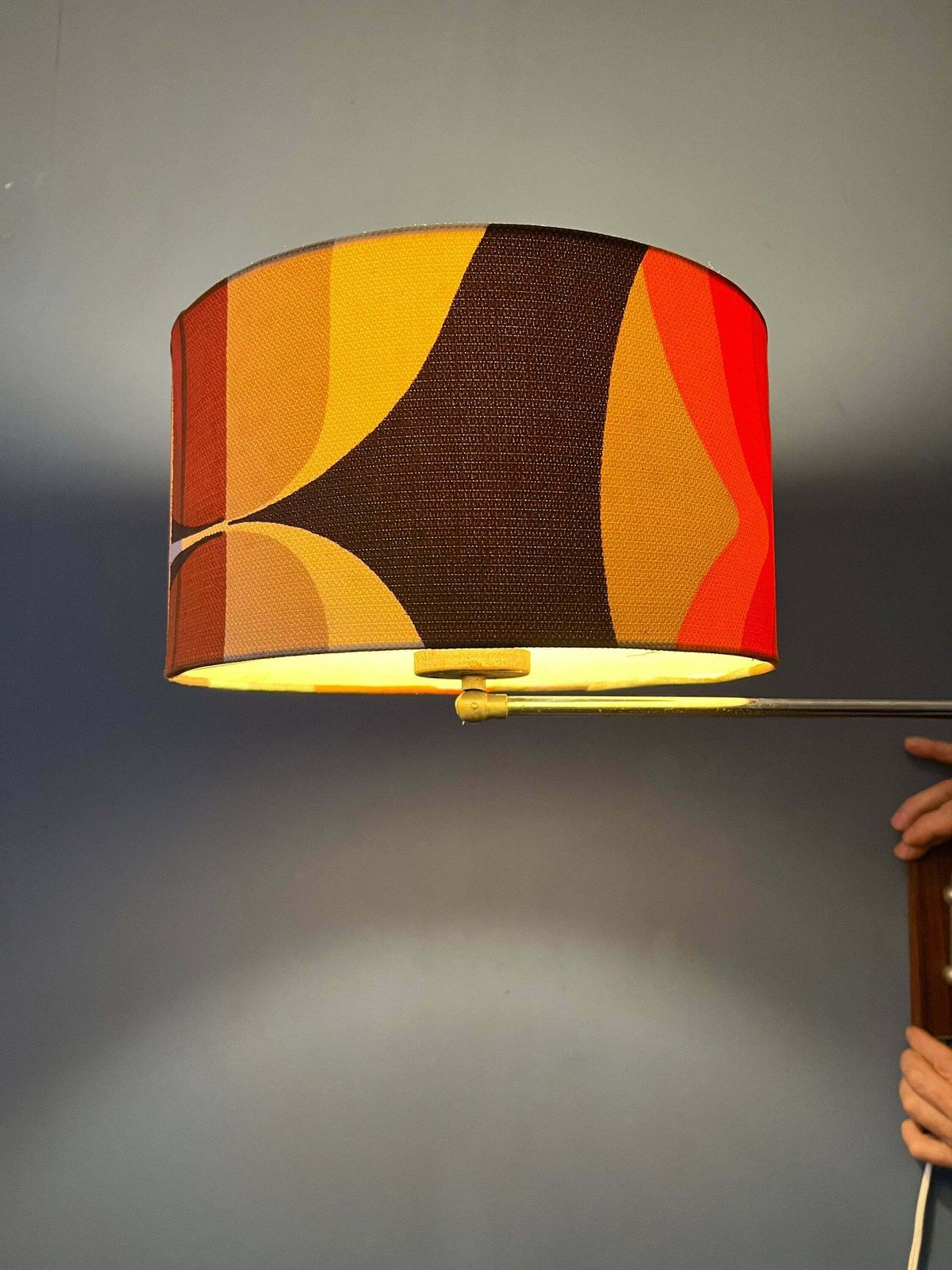 Space Age Zwenkarm Wandlamp Met Oranje Bloemenkap photo for sale