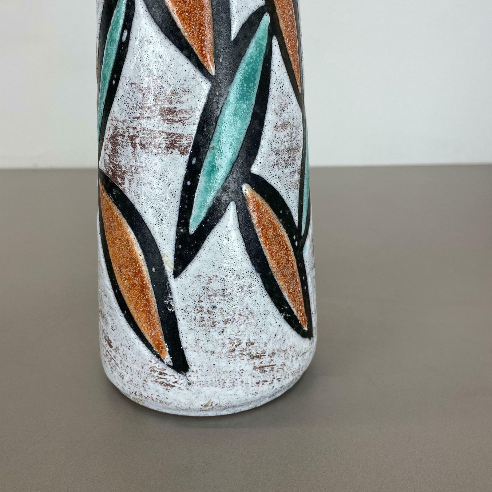 photo vinterior Fat Lava Multi Colour Floral Vase Scheurich Europ Linie Germany Wgp, 1970