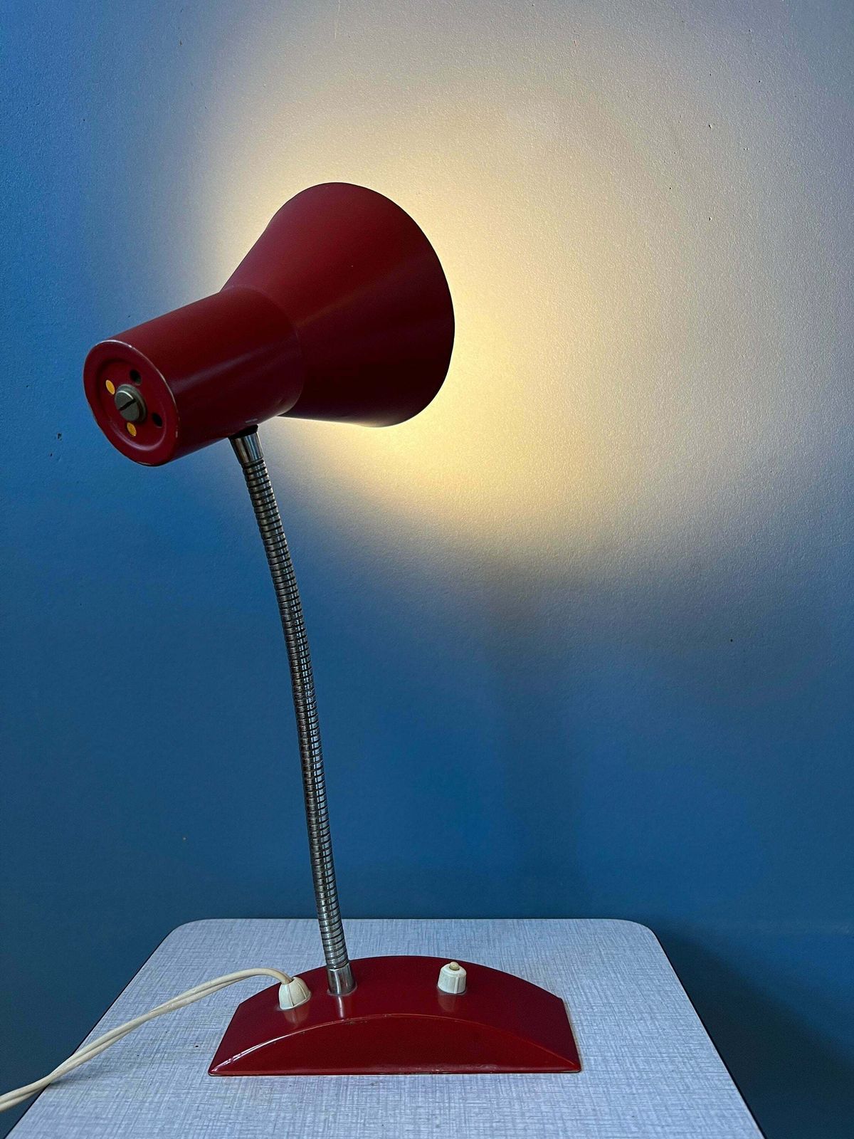 Flexible Vintage Red Space Age Table Lamp photo Lighting