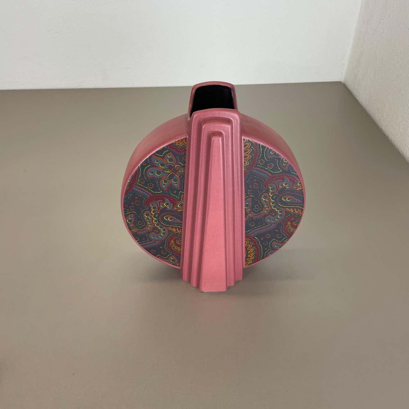 Super Rare Memphis Style Fat Lava Op Art Pottery Vase Bay Ceramics Germany 1980 photo vintage
