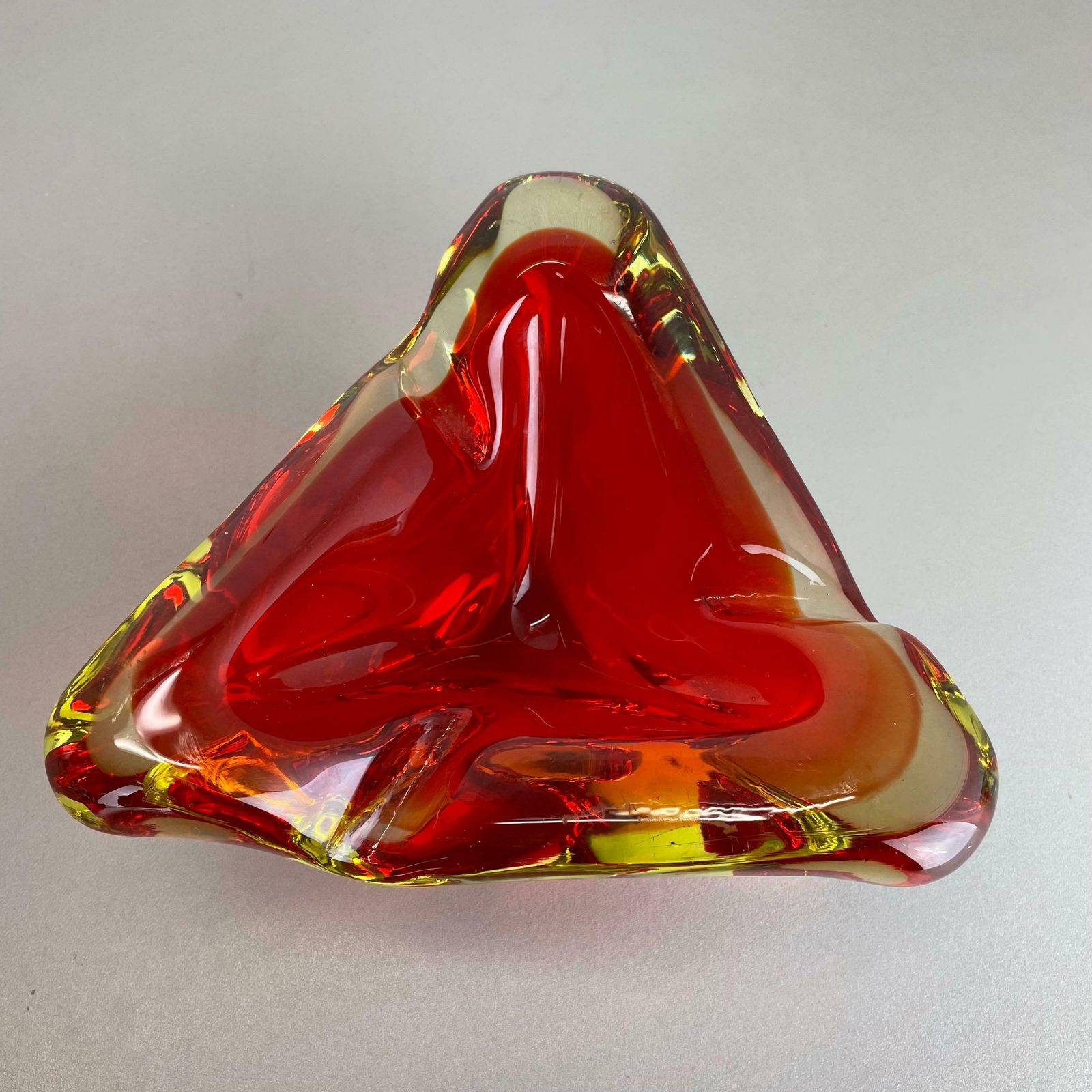 628.0 Rare Xl 1,7kg Red Yelllow Bowl Element Shell Ashtray Murano Italy 1970 photo