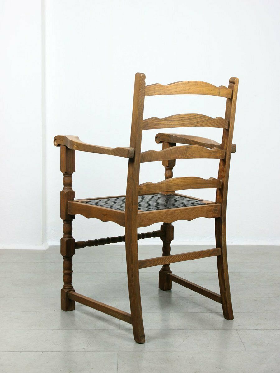 photo furniture Vintage Medieval Chairs In Oak, Set Of 4
