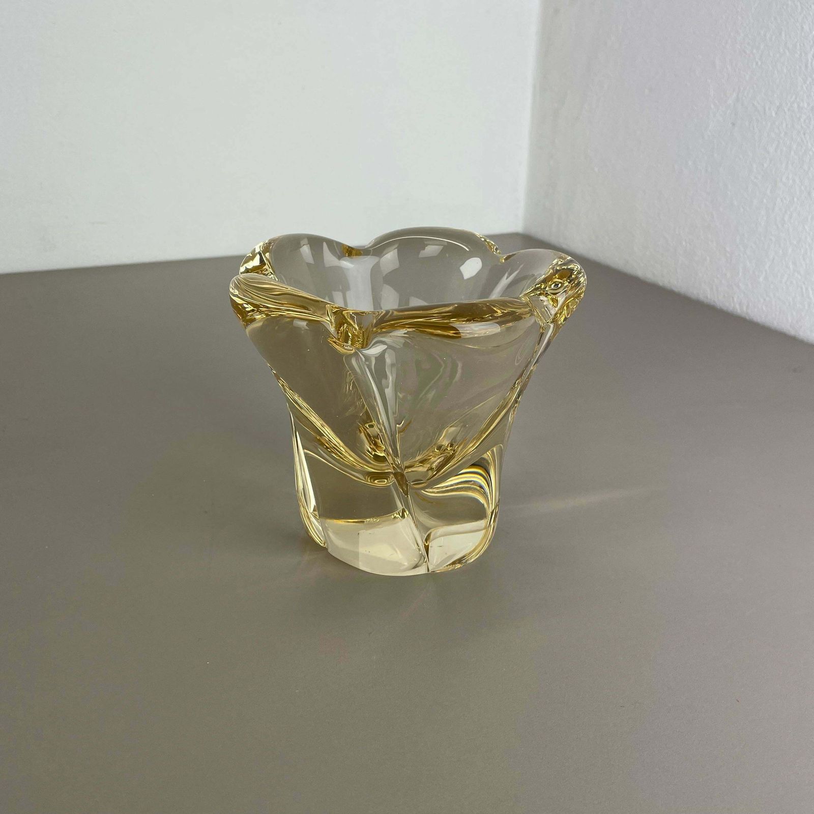 Large 3kg Crystal Glass Centrepiece Shell Bowl By Daum Nancy France 1970s photo furniture