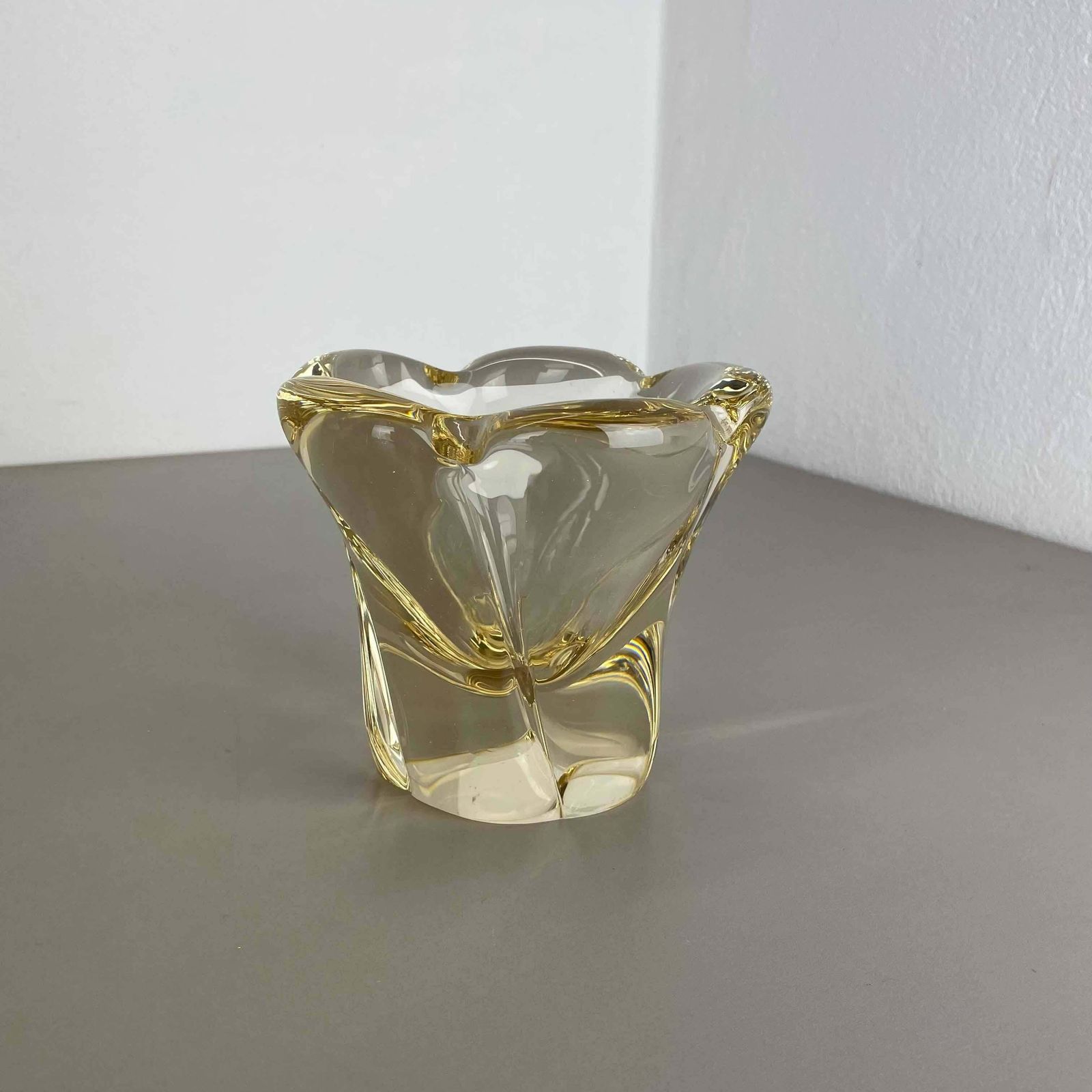 Large 3kg Crystal Glass Centrepiece Shell Bowl By Daum Nancy France 1970s photo for sale