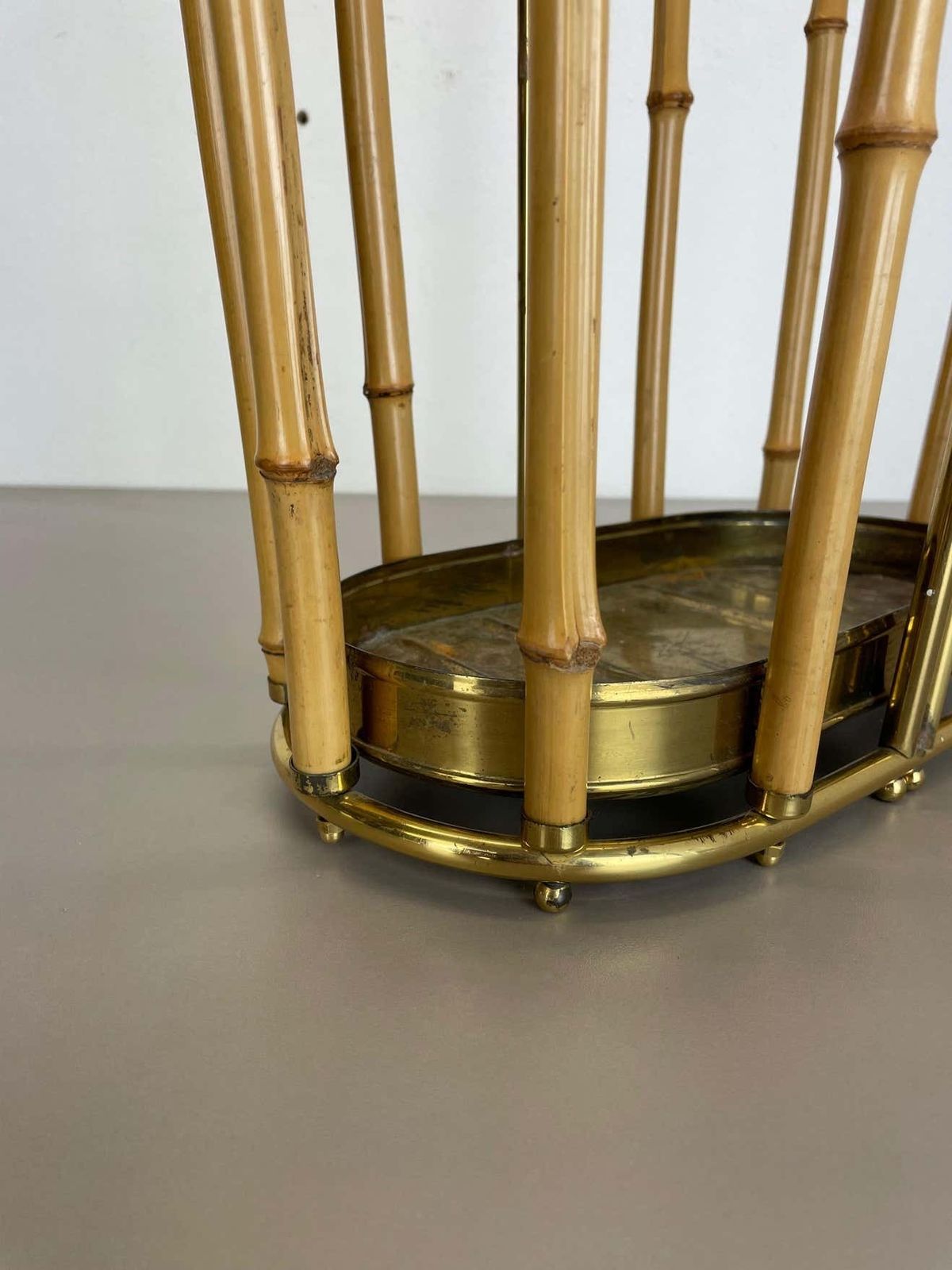 Hollywood Regency Auböck Style Brass Bamboo Umbrella Stand, Austria, 1950s photo vinterior