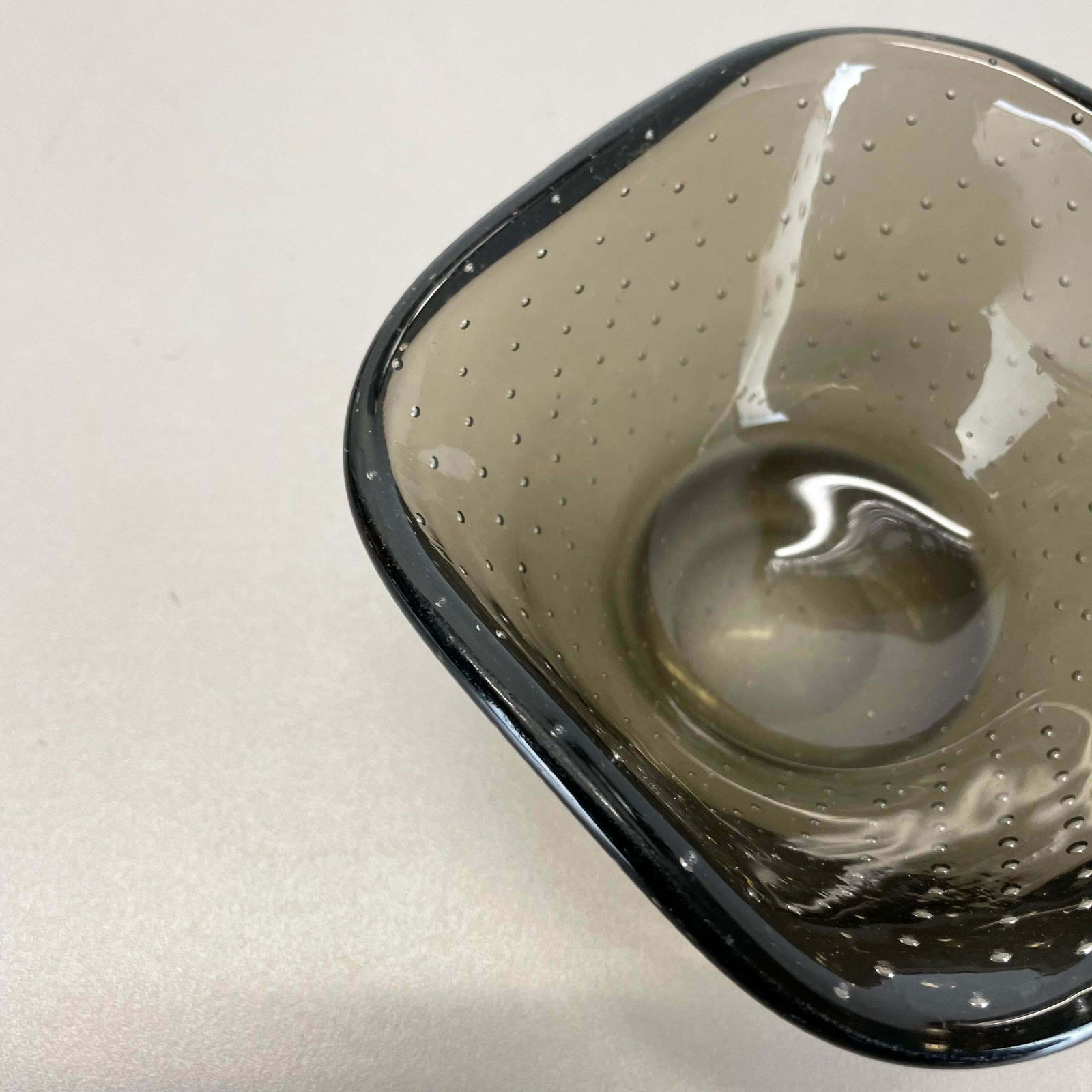 Home Decor Glass Bullicante "Green" Bowl Element Shell Ashtray By Venini Murano, Italy 1970 photo