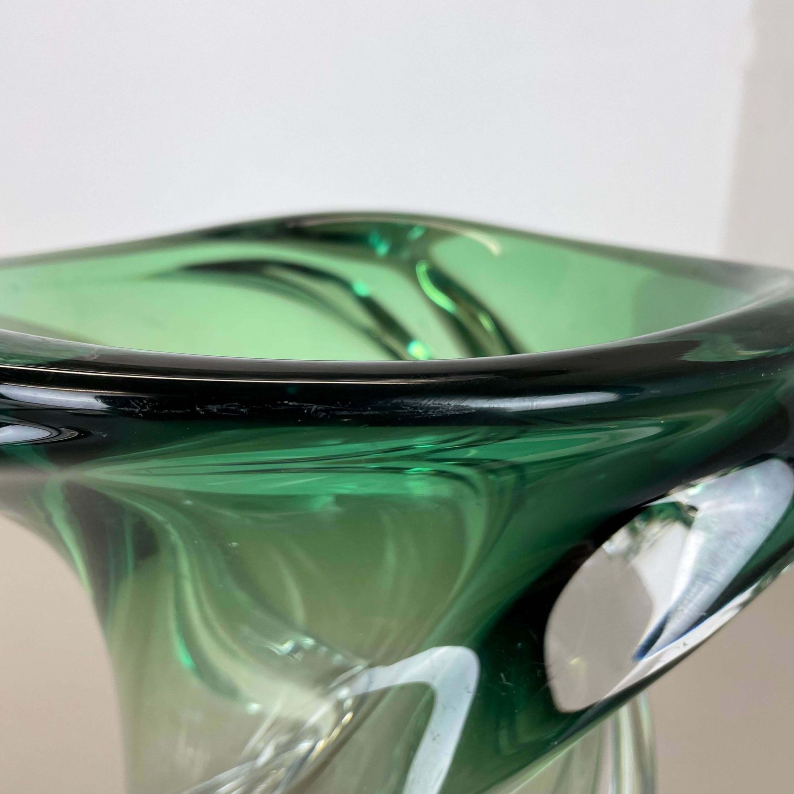 photo vinterior Heavy 5,1kg Crystal Wave Glass Vase Object By Val Saint Lambert Belgium 1960s