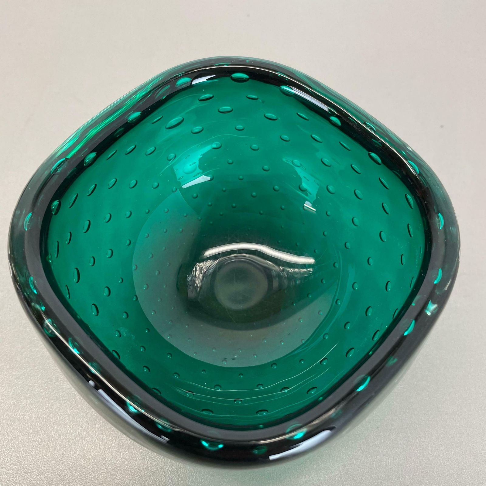 Murano Glass Bullicante "Green" Bowl Element Shell Ashtray Murano, Italy, 1970s photo vintage