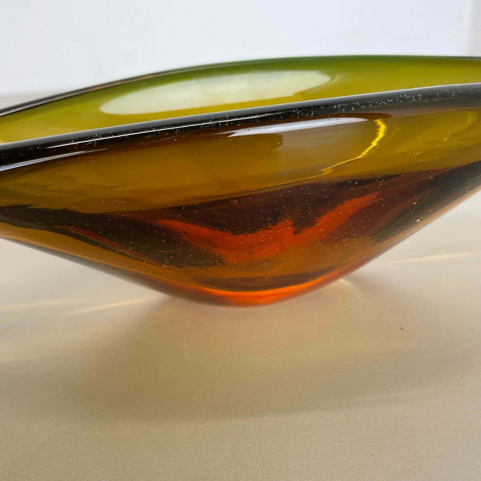 photo for sale 1,8 Kg Glass Bowl Shell Centrepiece By Flavio Poli Attrib Murano Italy 1970s