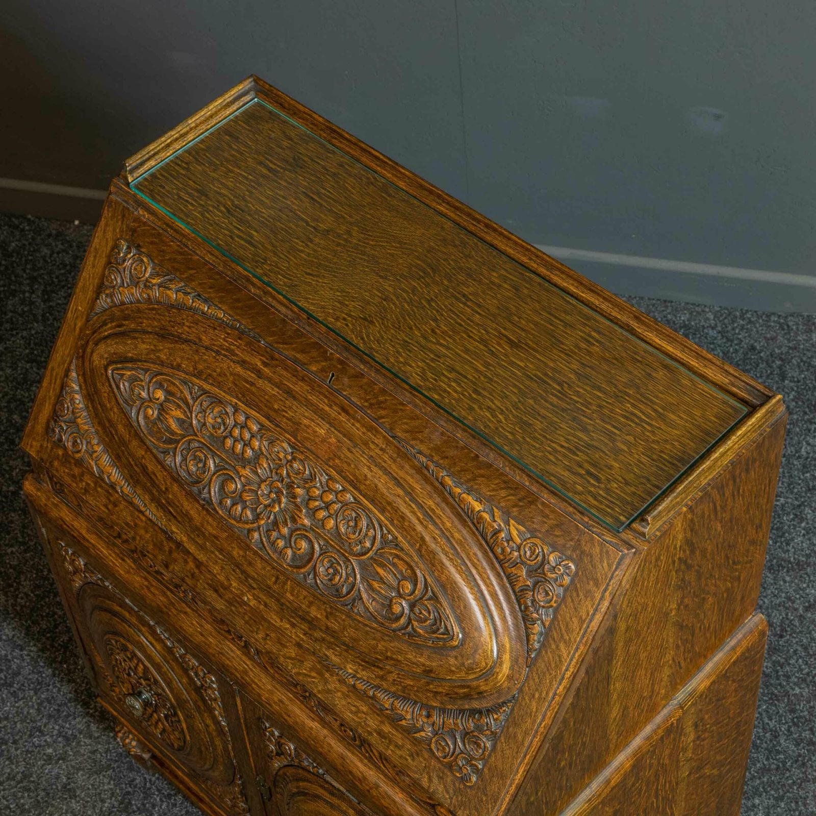 Early 20th Century Carved Oak Bureau photo buy