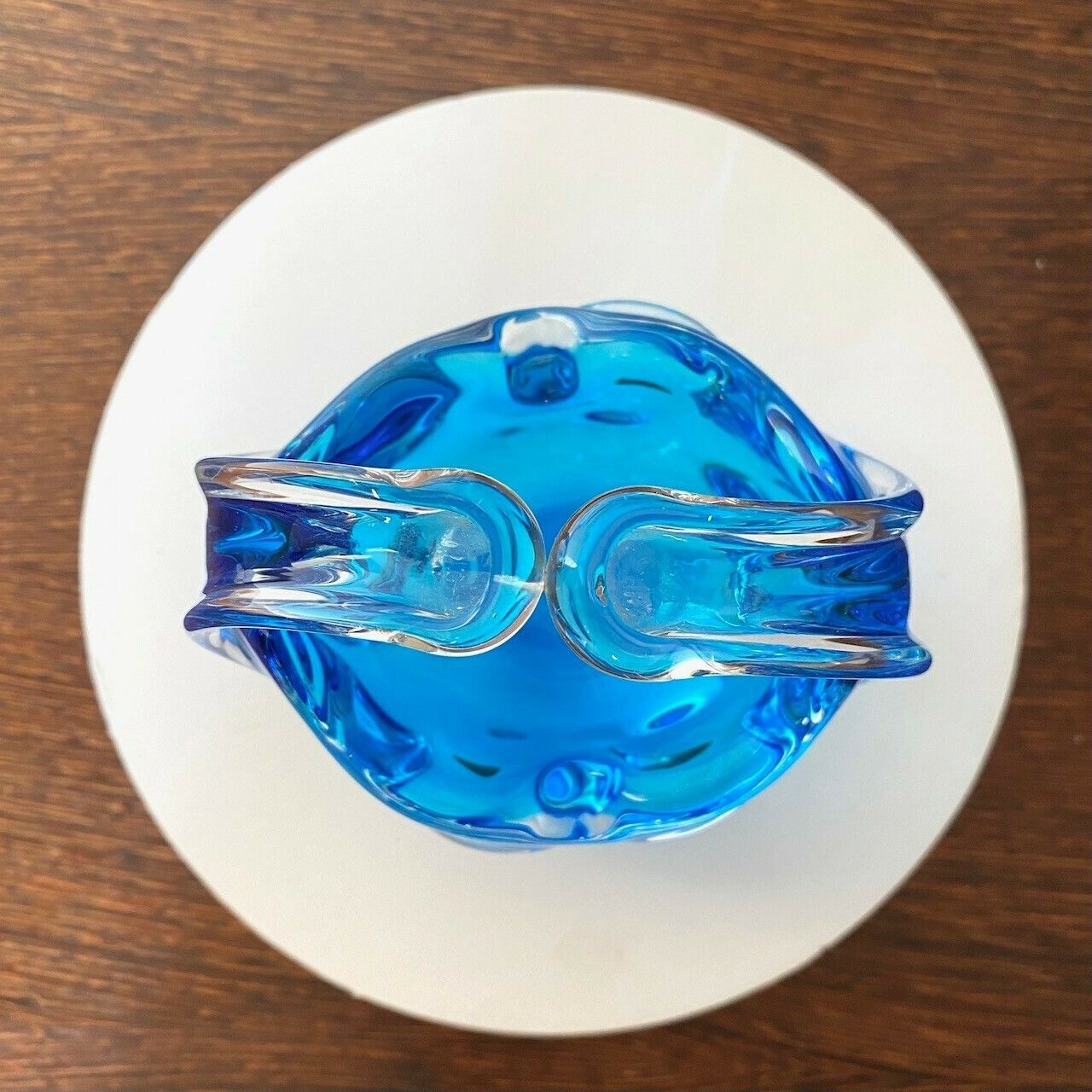 photo furniture Helder En Blauw Murano Schaal